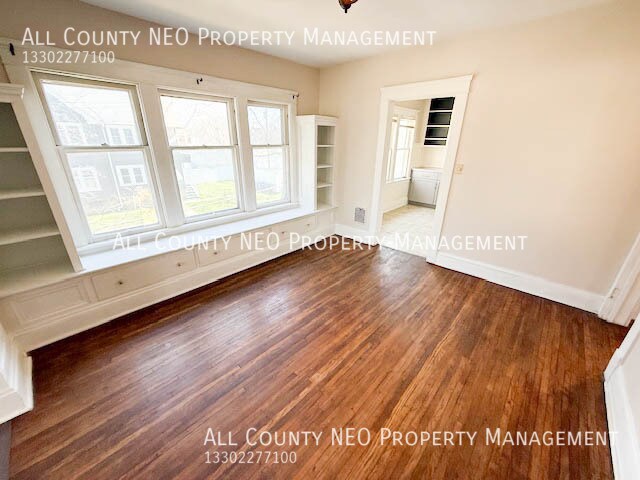 Foto del edificio - 3003 Portman Ave