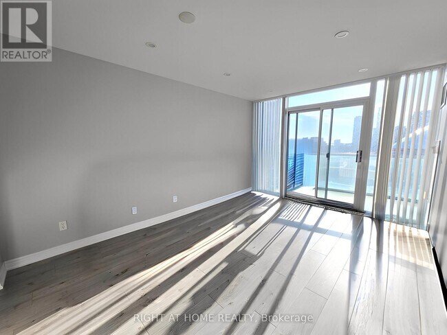 Building Photo - 51 Lower Simcoe St