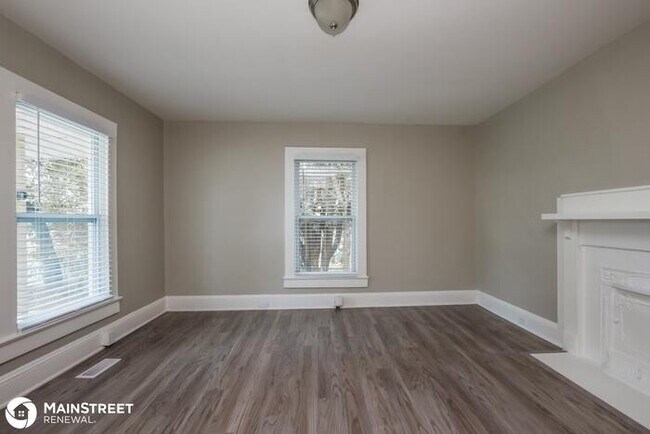 Building Photo - 3415 Mathis Dr, Charlotte, NC 28208
