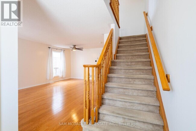 Building Photo - 45 Springhurst Ave