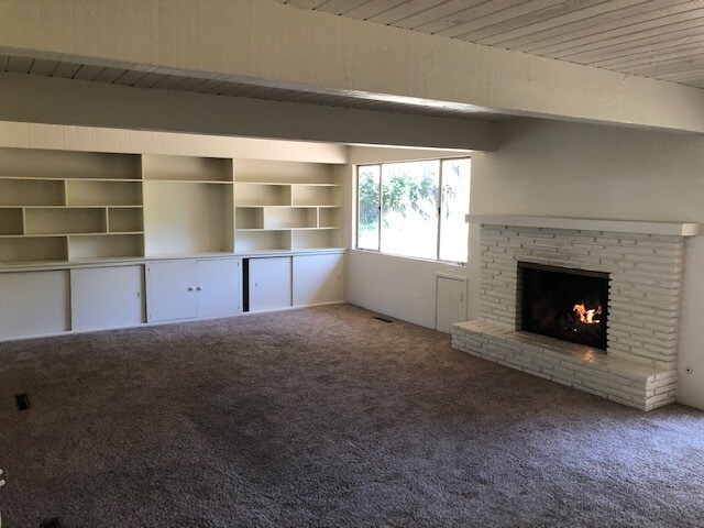 Foto del edificio - 51 W. Garzas Rd.