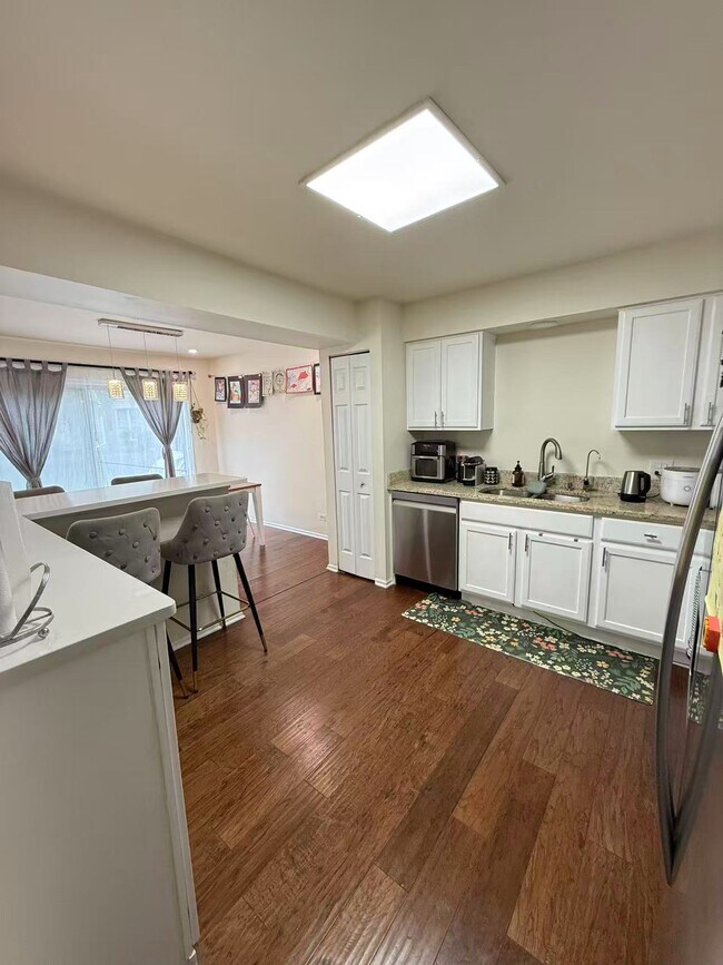 Foto del edificio - 2353 County Farm Ln