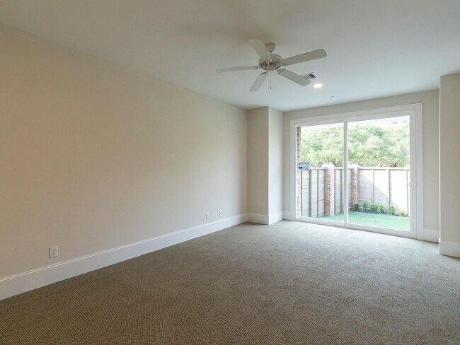 Foto del edificio - 3821 N Braeswood Blvd