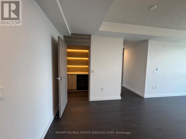Building Photo - 18 Esther Shiner Blvd