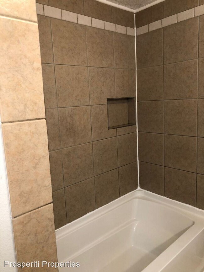 Foto del edificio - 3 br, 1 bath House - 2133 W Calhoun St