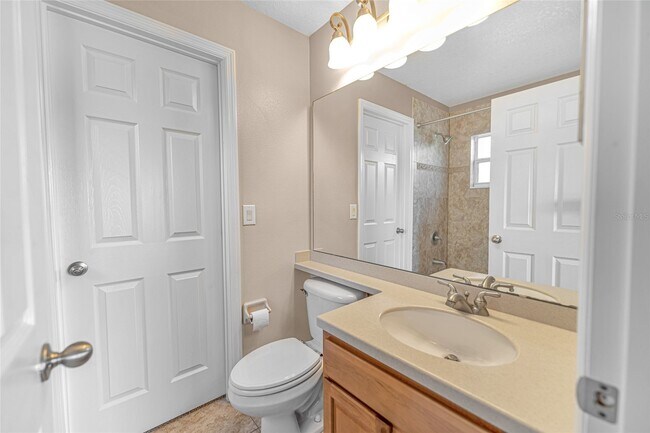 Foto del edificio - 14921 Braywood Trail