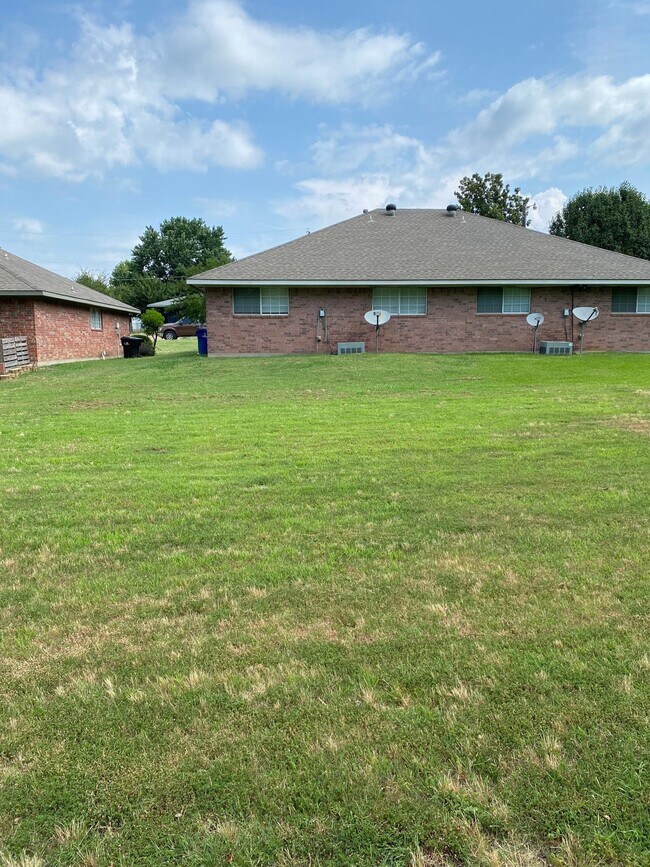 Foto del edificio - 2918 W Parnell St