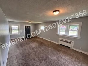 Building Photo - 3418 Central Dr