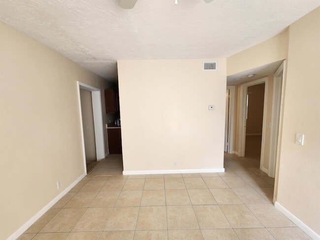 Photo - 1041 21st St House