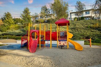 Hills of Valencia Apartments photo'