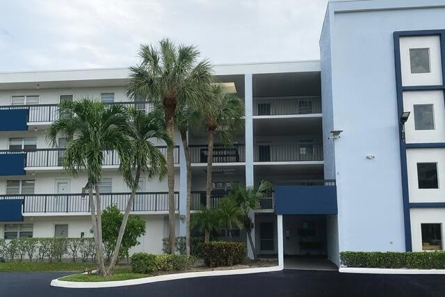 Foto del edificio - 6200 NW 2nd Ave
