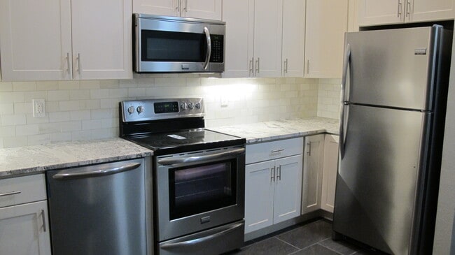 Foto del edificio - 373 S Dover Ave