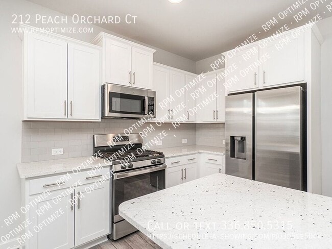 Foto del edificio - 212 Peach Orch Ct