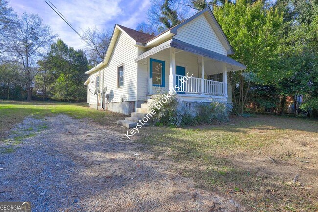 Foto del edificio - 760 Magnolia Dr