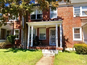 Building Photo - 4634 Coleherne Rd