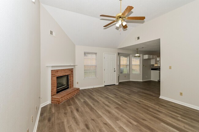 Building Photo - 1053 Scofield Dr