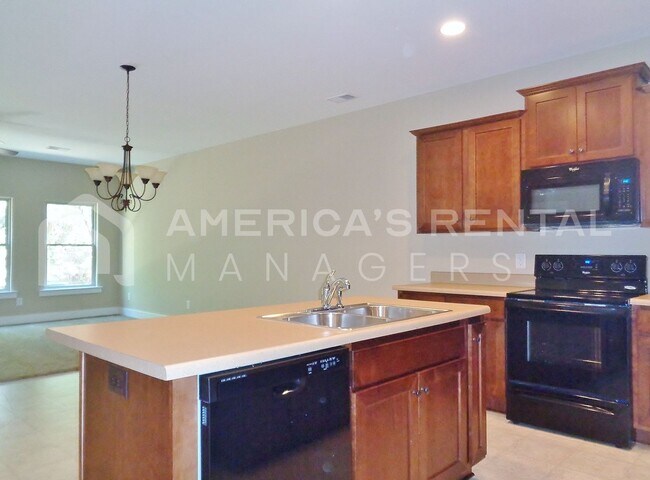 Foto del edificio - Great Townhome For Rent in Gardendale!! CO...