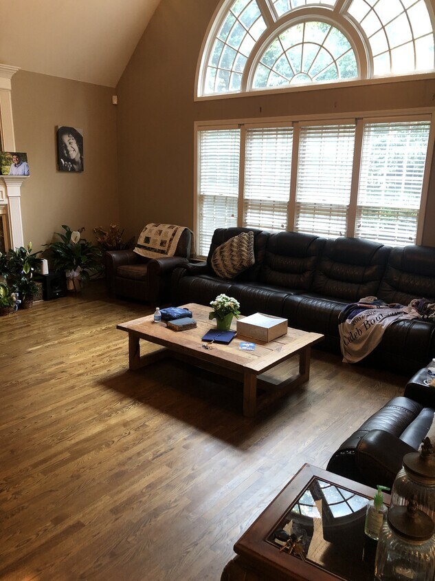 Foto principal - 771 Bentgrass Ct