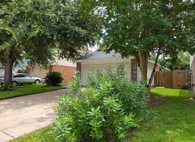 Foto del edificio - 638 Aldenwick Ln