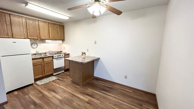 Interior Photo - Cedars West Apartments