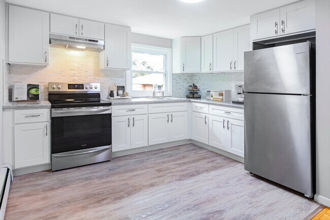 Foto del edificio - Manor Grove Apartments