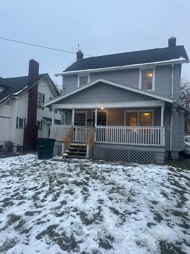 Foto principal - 1145 Brown St