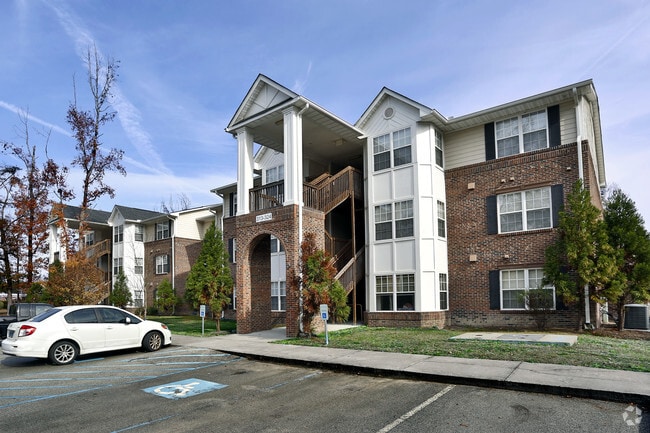 Building Photo - Ivy Ridge Apartments