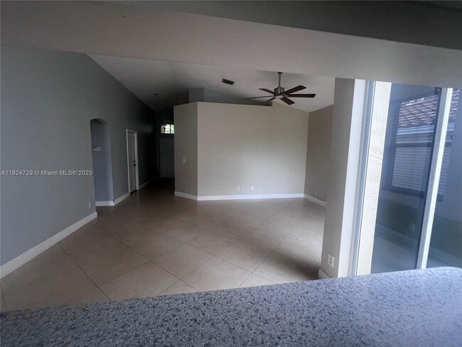 Building Photo - 14909 SW 50th Ct