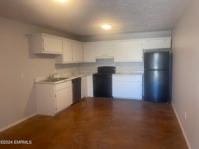 Building Photo - 6627 MS-39
