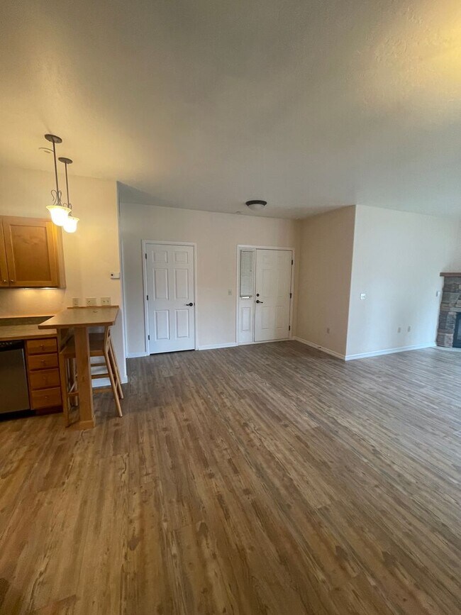 Building Photo - Whitefish Ground Floor Condo