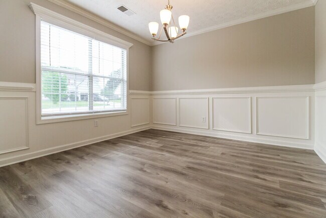 Foto del edificio - 1520 Rose Pointe Dr