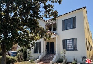 Building Photo - 1125 S Citrus Ave