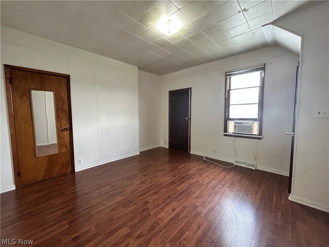 Building Photo - 214 Jacquette St