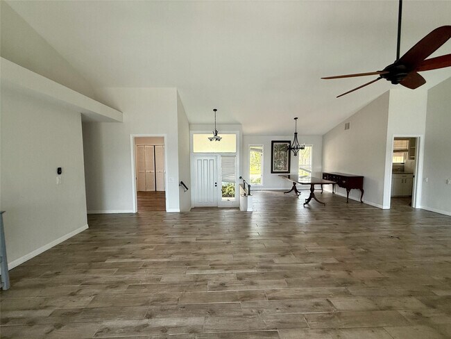 Building Photo - 75 N Barfield Dr