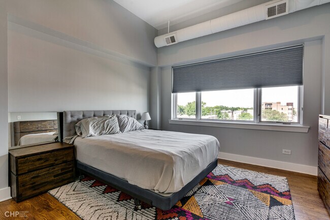 Foto del edificio - 4751 N Artesian Ave