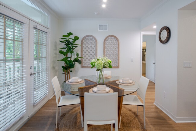 Building Photo - Enders Place at Baldwin Park