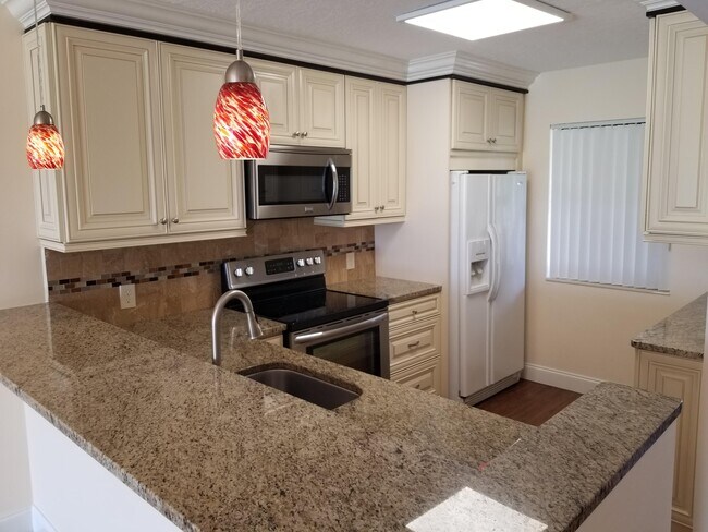 Building Photo - 4539 Luxemburg Ct