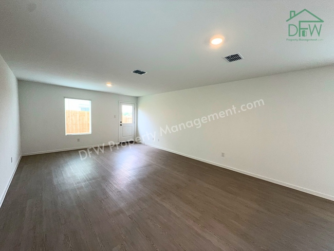 Photo - Brand-New 2026 Corner Home for Lease in Princeton – 4 Bed, 2.5 Bath with Stainless Steel Kitchen ...