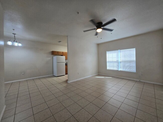 Building Photo - 2/2 ( Eagle Trace) Charming, updated townh...