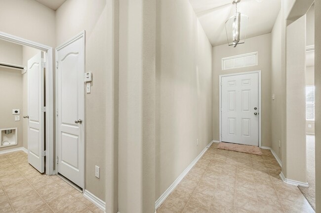 Building Photo - 7126 Whitlow Wonder Ln