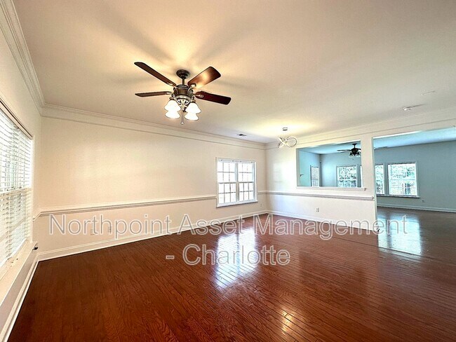 Foto del edificio - 6728 Evanton Loch Rd