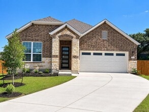 Building Photo - 2100 Magnolia Hl Dr