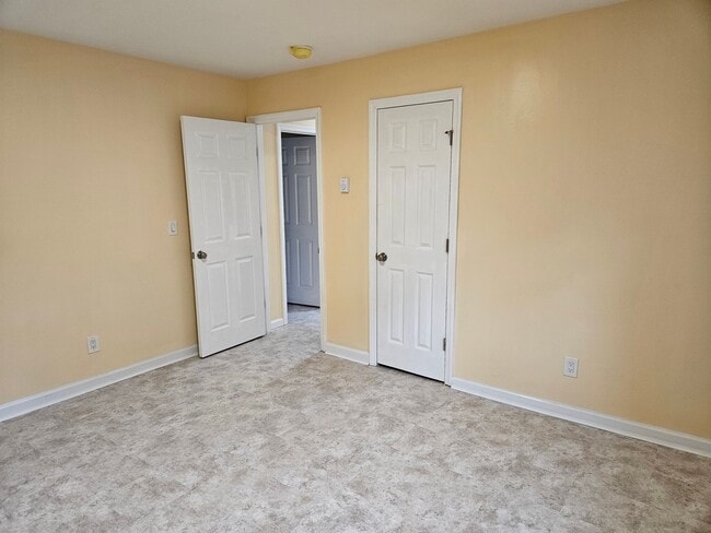 Photo - 1455 E Forks Rd (Bay Shore, NY) Apartment