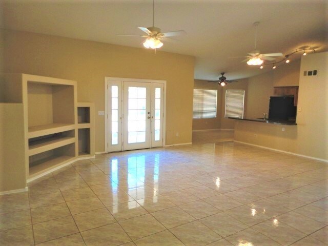 Building Photo - 8512 W Acapulco Lane
