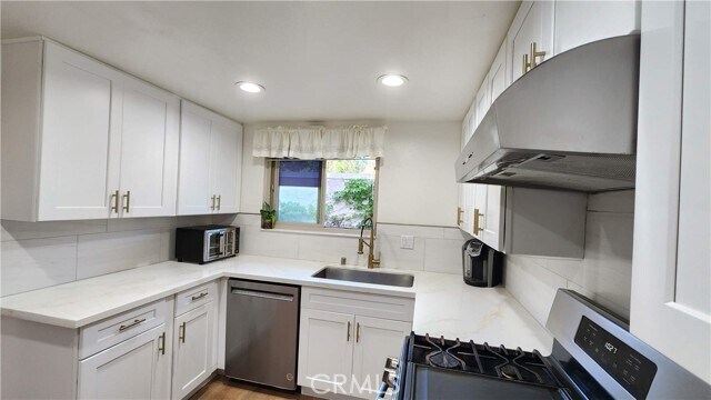 Building Photo - 28145 Ridgecove Ct S