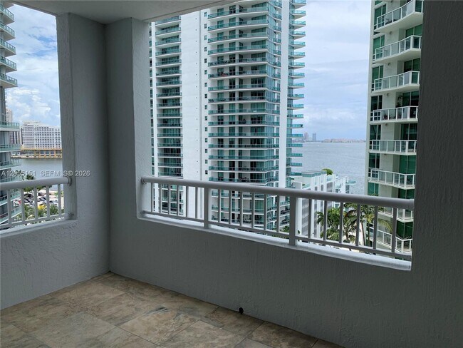 Foto del edificio - 170 SE 14th St