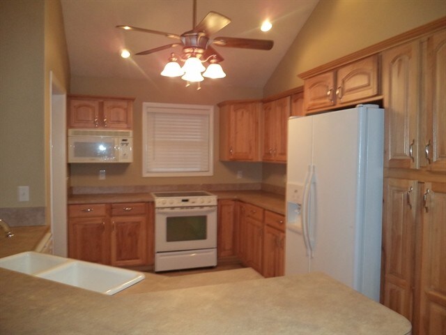 Building Photo - 3710 Eagle Vista