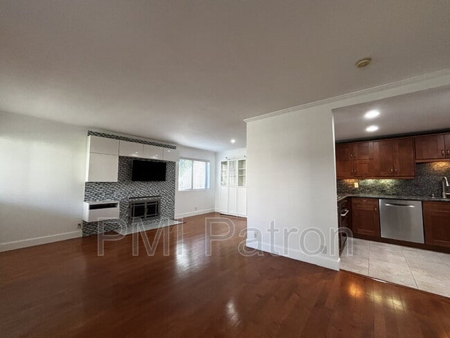 Foto del edificio - 7422 Seastar Dr