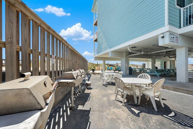 Foto del edificio - 23092 Perdido Beach Blvd