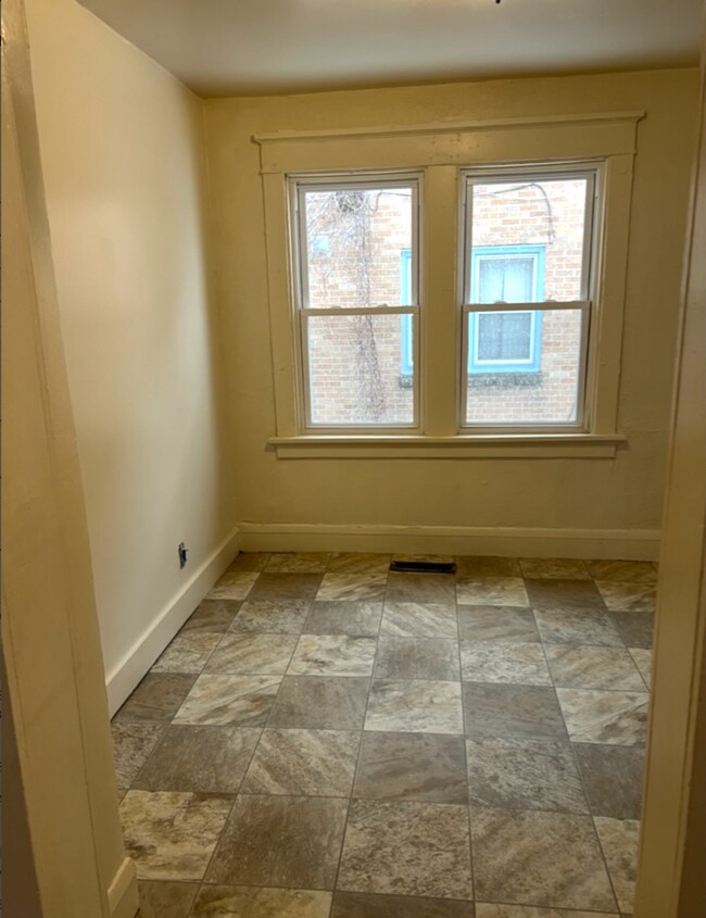 Foto del edificio - Nice 3-Bedroom Single Family Home Available August 1st!
